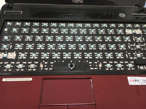 笔记本电脑键盘怎么清理啊