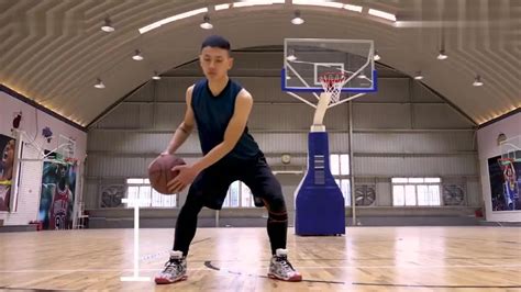 篮球运球基础教学视频