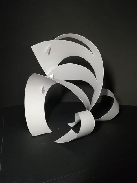 纸雕塑立体作品简单