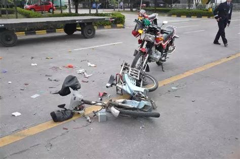 绍兴越城区摩托车车祸最新24小时