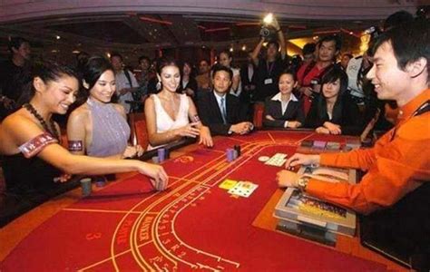 缅甸欠债中国女赌客