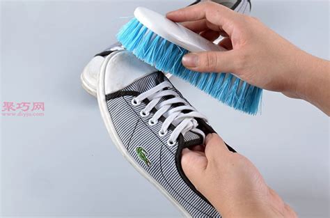 网球鞋正确清洗方法