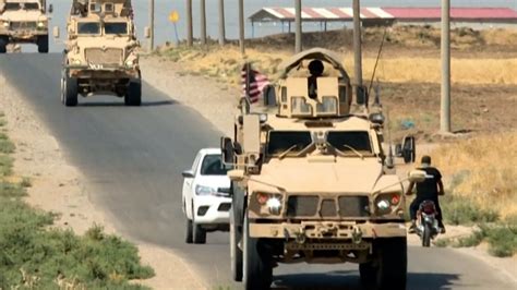 美军300辆油罐车从叙利亚偷油