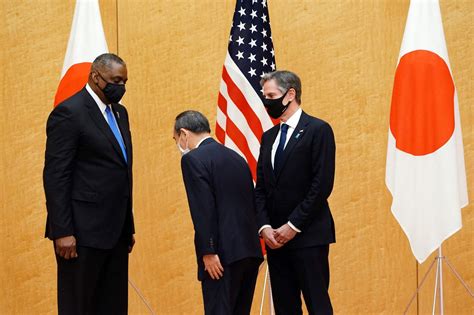 美国国防部长访问韩国日本