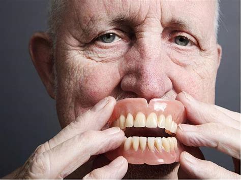 老年人种牙哪比较好