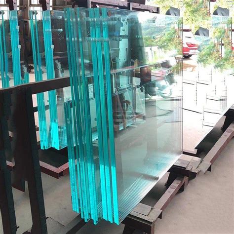 自贡钢化玻璃原料