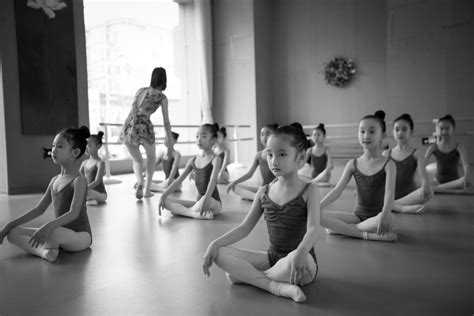 舞蹈学校如何起名避免和教育挂钩