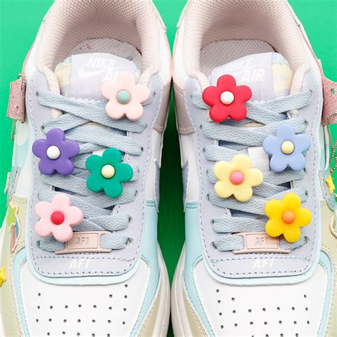 花朵装饰鞋