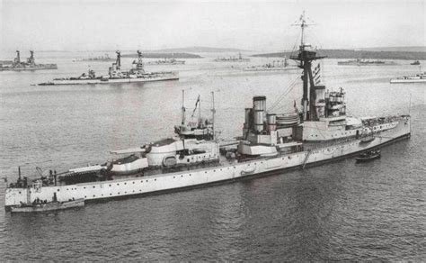 英国军舰进入12海里