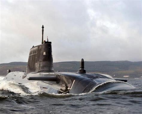 英国核潜船出事