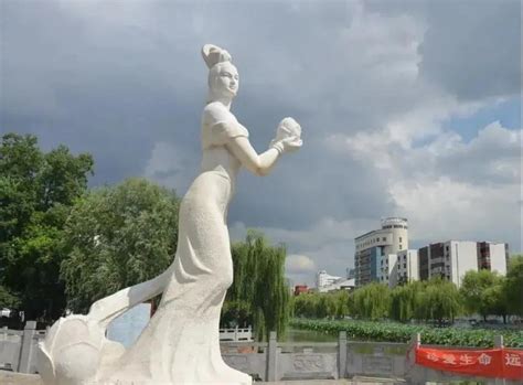 许昌景观标识人物雕塑