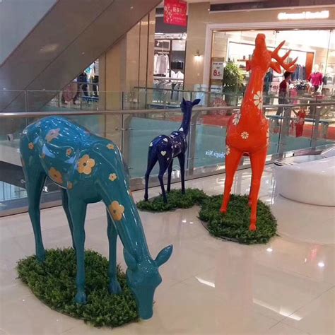 贵州动物玻璃钢雕塑定制
