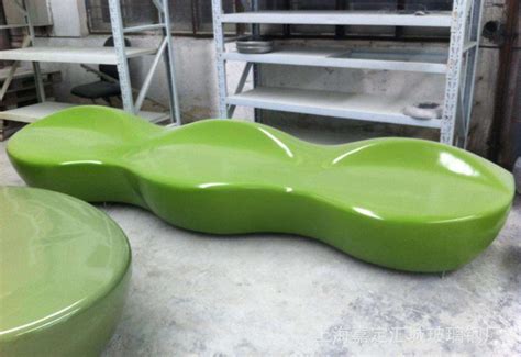 贺州玻璃钢座椅雕塑公司