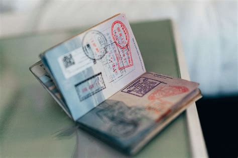 美媒：中国赴美学生签证骤降超50%图片