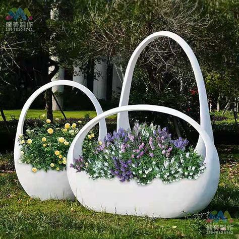 邵阳玻璃钢雕塑花盆生产