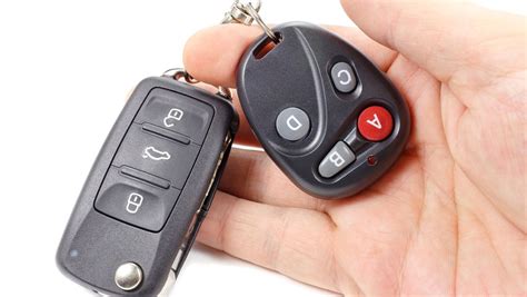 配汽车遥控钥匙多少钱