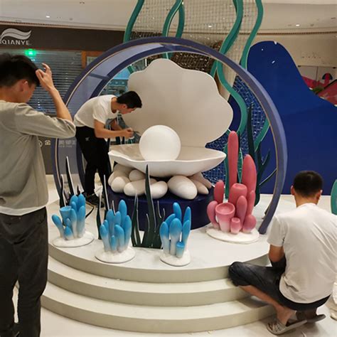 重庆景观泡沫pu雕塑现场安装