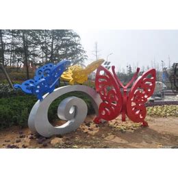 镇江玻璃钢雕塑工程