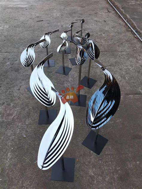 闵行不锈钢抽象雕塑