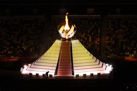 雅典奥运会开幕式圣火点燃