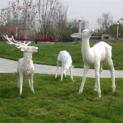 青岛动物玻璃钢雕塑生产厂家
