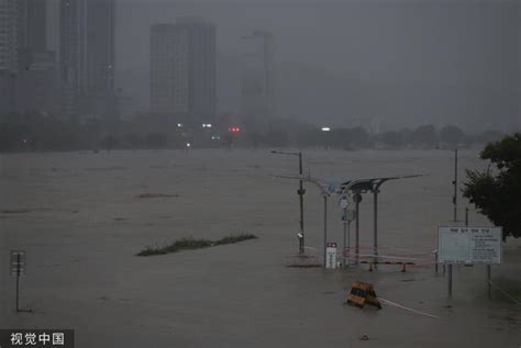 韩国多地遭遇强风暴雨袭击