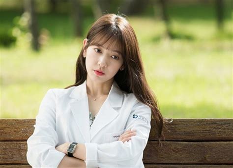 韩国女医生朴信惠