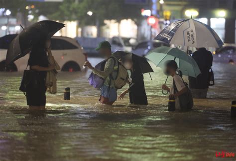 韩国暴雨已致22人身亡现场