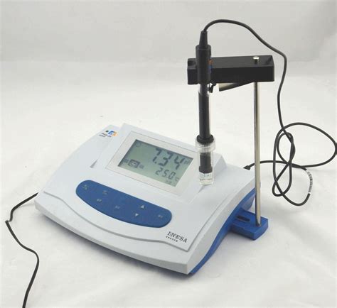高准确度pH测定仪
