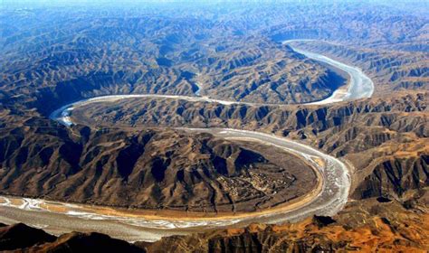 黄河的起源在哪里终点在哪里