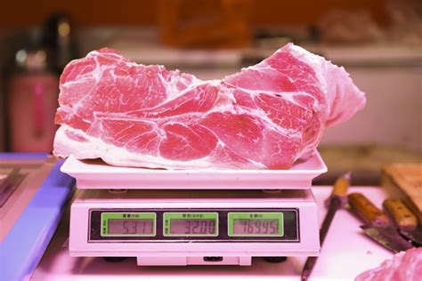 8斤肉一个人能吃多久