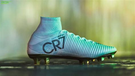 cr7足球鞋2017