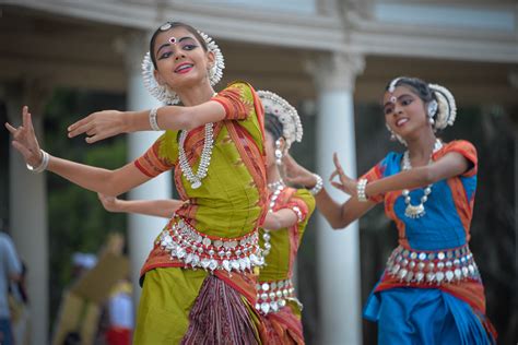 indian girls dance